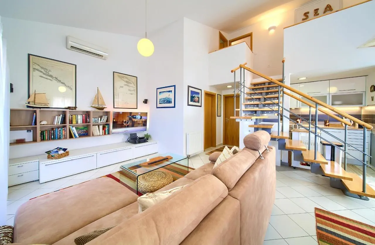 Sea & Wine Apartment With Terrace & Scenic Sea View, פונאנט
