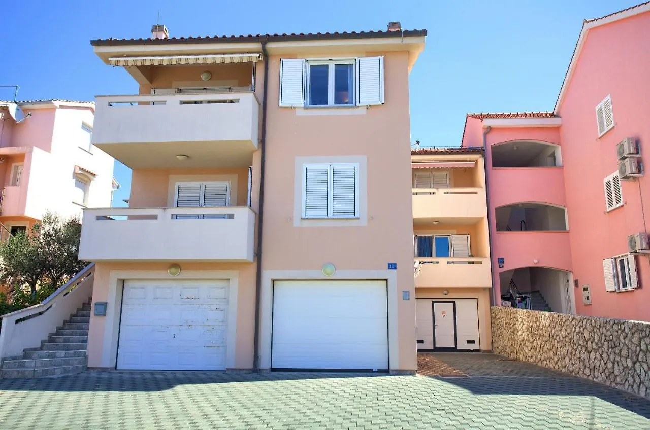 Sea & Wine Apartment With Terrace & Scenic Sea View, פונאנט קרואטיה