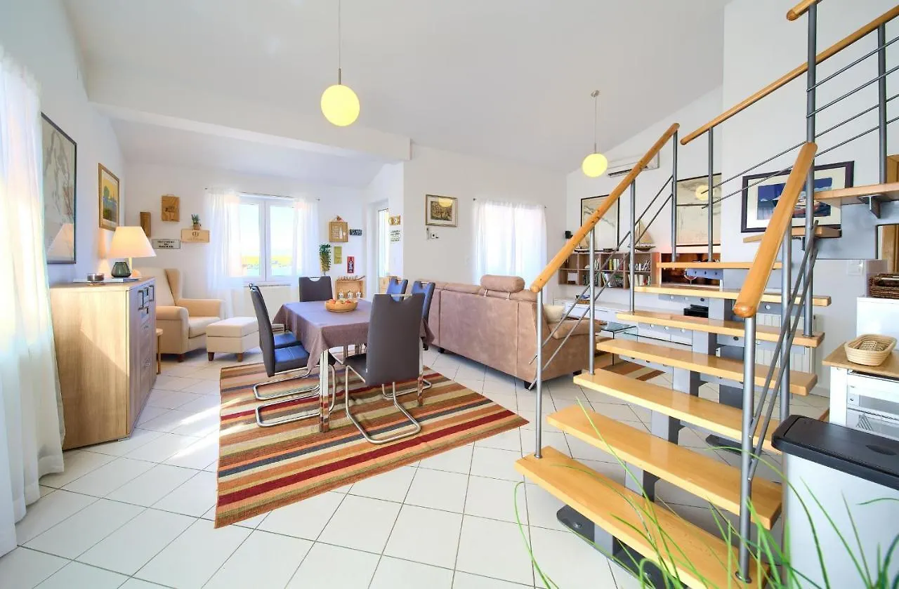 Sea & Wine Apartment With Terrace & Scenic Sea View, פונאנט
