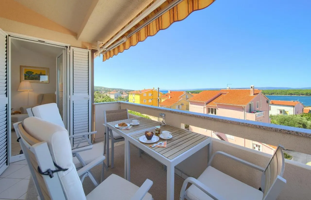 Sea & Wine Apartment With Terrace & Scenic Sea View, פונאנט קרואטיה