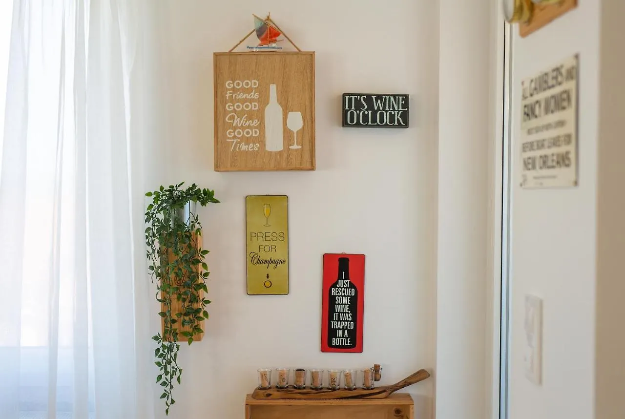 Sea & Wine Apartment With Terrace & Scenic Sea View, פונאנט 0*,